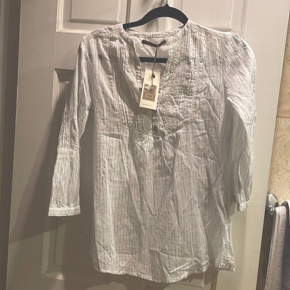 Zara cotton White w lines in blue
